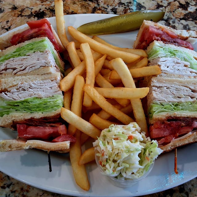 Deluxe Sandwich Club Sandwich.