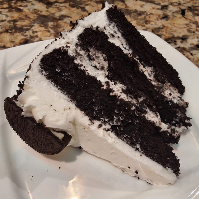 OREO COKIE CAKE.