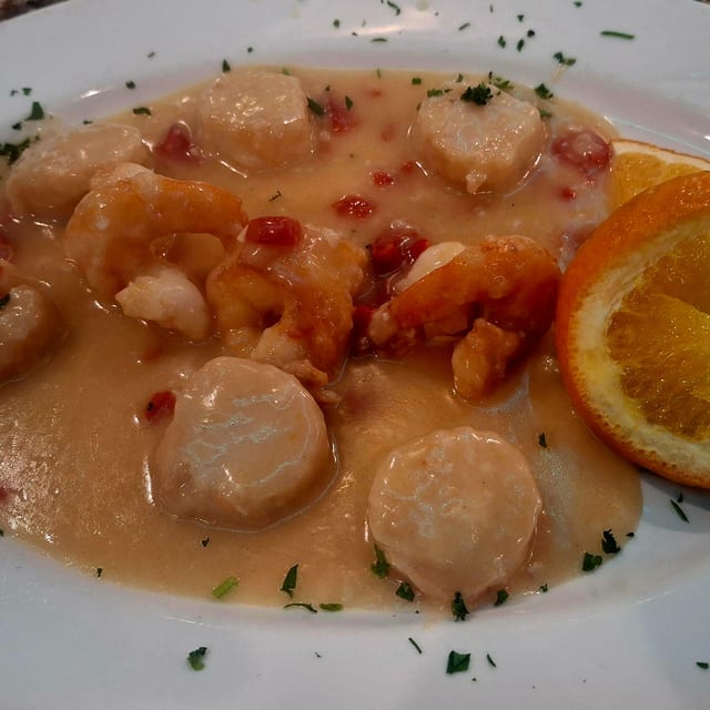 Shrimp & Scallops Scampi Combo.