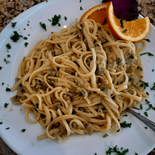 Linguini & Clam Sauce